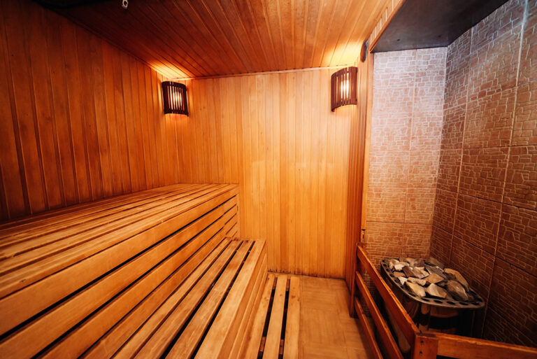 Can you lose weight in a steam room? | Beauty and mess